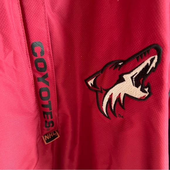 Arizona Coyotes Reversible Jacket - Picture 6 of 6